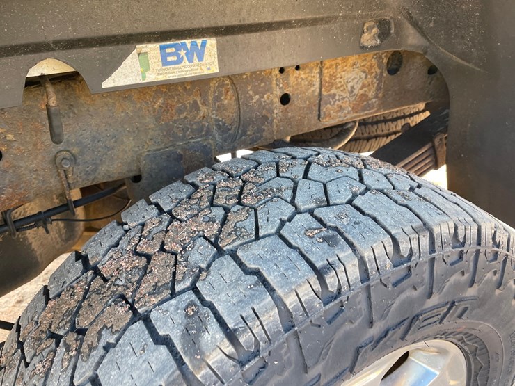 2014-dodge-ram-3500-image-26