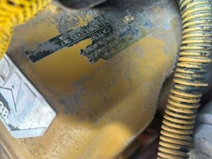 2014-caterpillar-262d-image-32