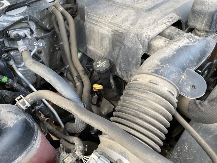 2015-chevrolet-silverado-2500-image-49