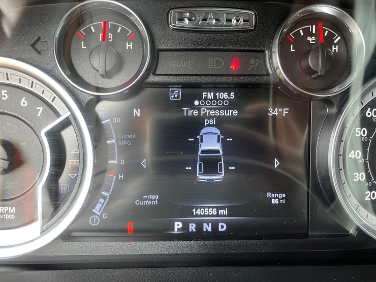 2017-dodge-ram-1500-image-32