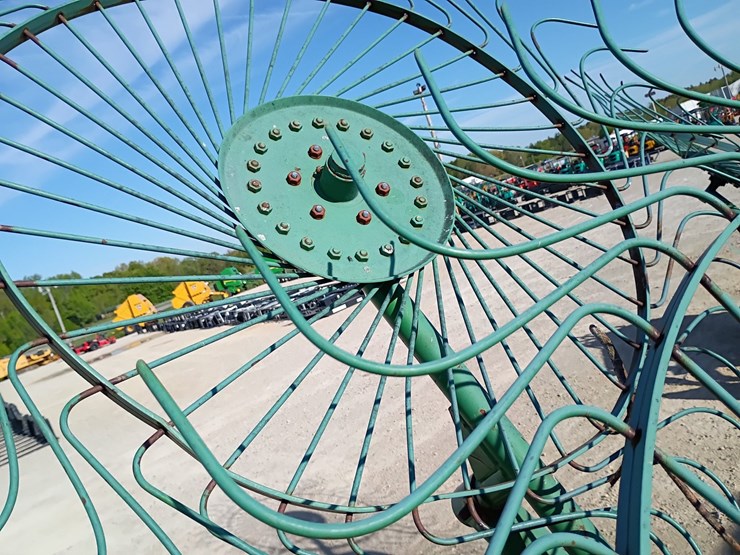 john-deere-702-image-25