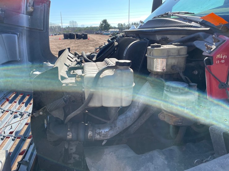 2006-gmc-topkick-image-35