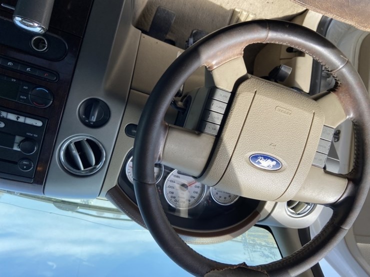 2005-ford-f150-king-ranch-image-18