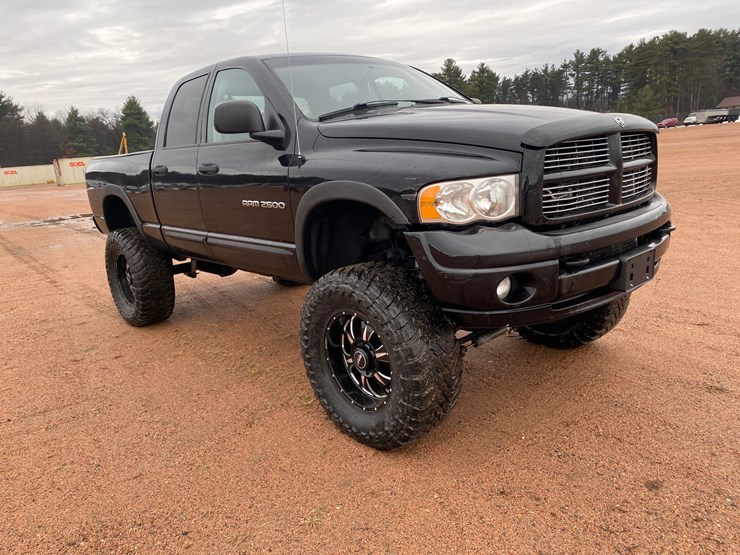 2005-dodge-2500-image-3