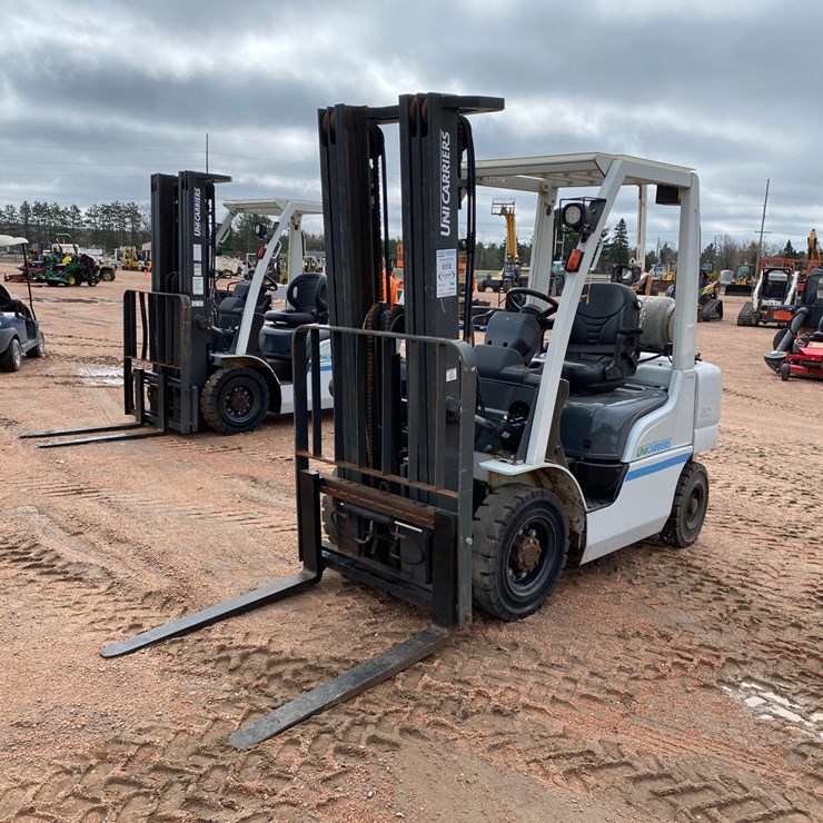 #1163 • Unicarriers 3,450 Lbs LP Forklift