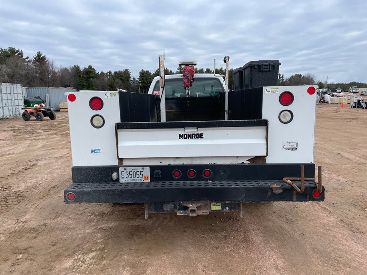 2012-ford-f550-image-4