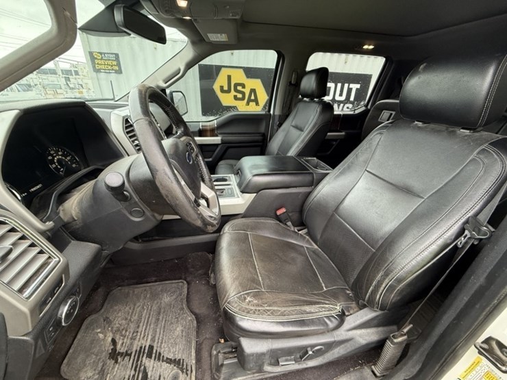 2015-ford-f150-image-32