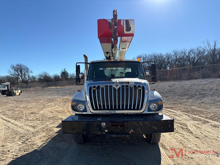 2008-international-7400-image-8