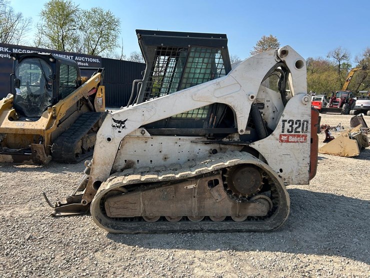 bobcat-t320-image-1