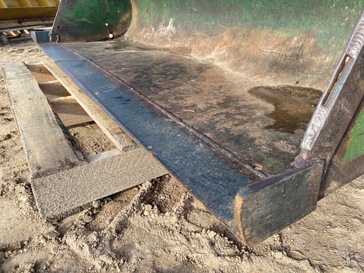 john-deere-72-image-9