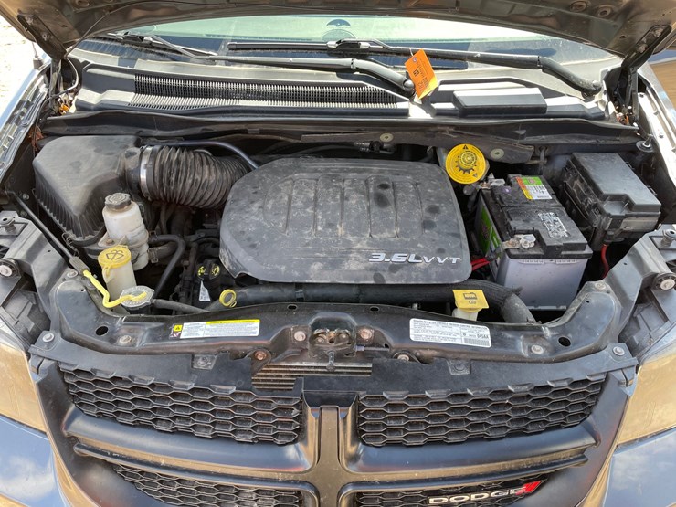 2017-dodge-grand-caravan-image-39