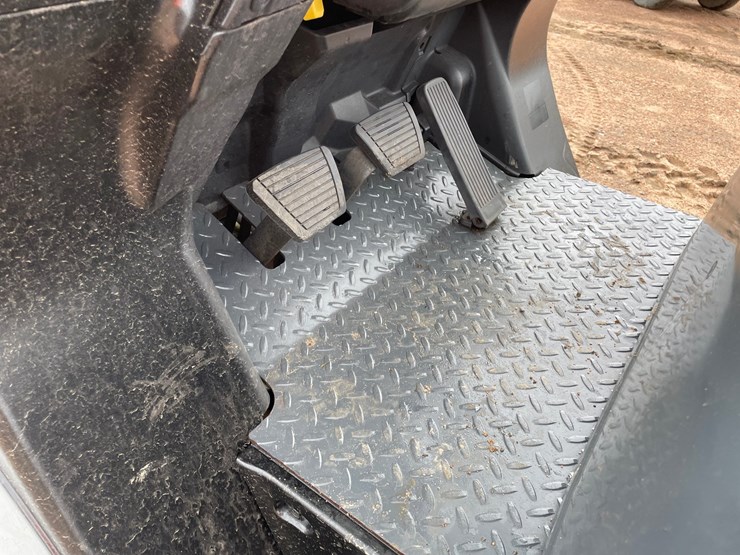 #1164-•-unicarriers-3,450-lbs-lp-forklift-image-21