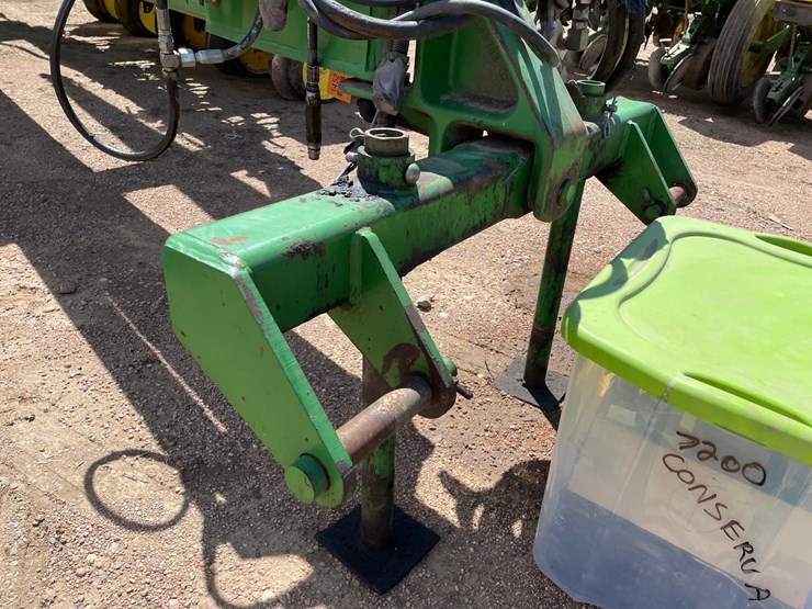 john-deere-7200-image-11