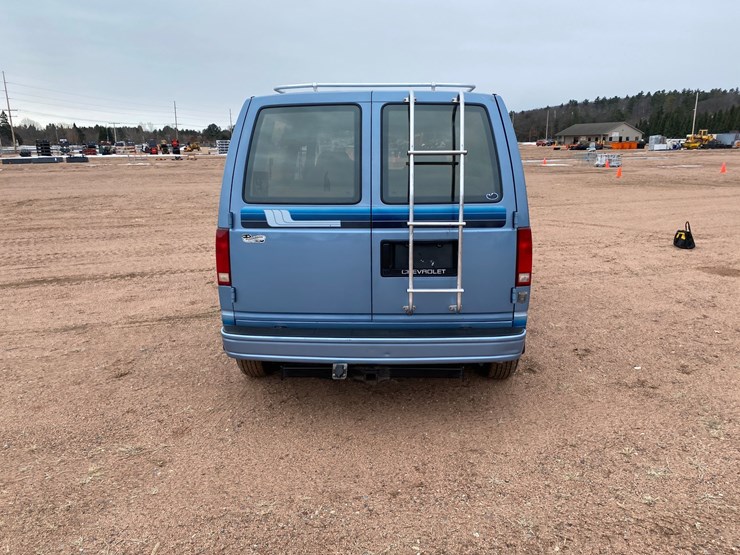 1985-chevrolet-astro-image-7