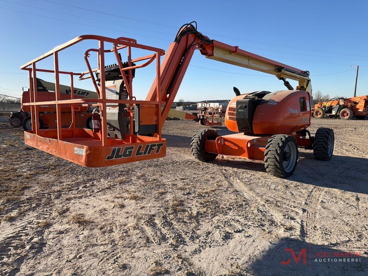 2015-jlg-600aj-image-2