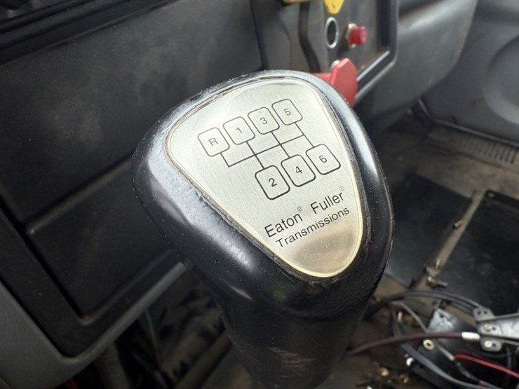 2006-international-durastar-4400-image-26