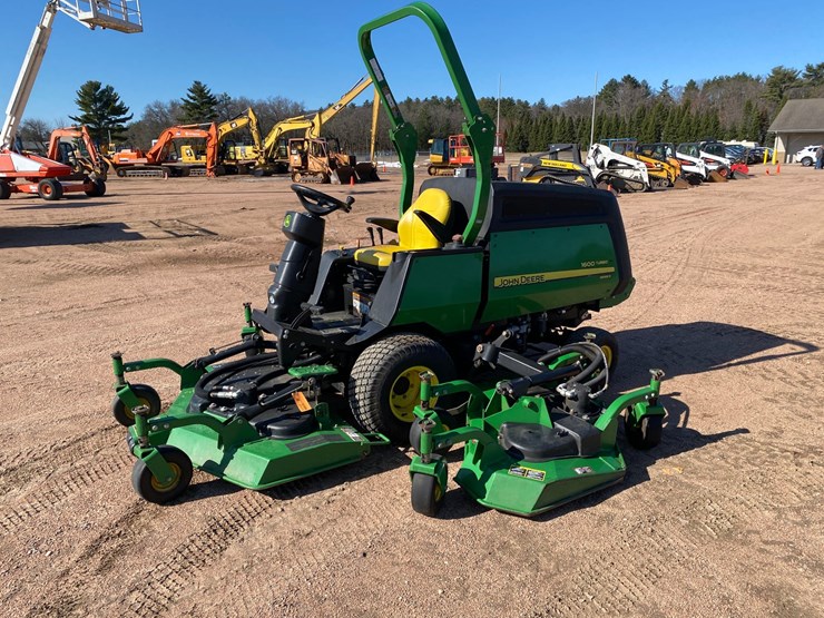 2014-john-deere-1600t-image-14