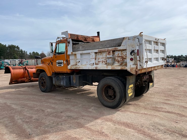 1995-international-2554-image-3