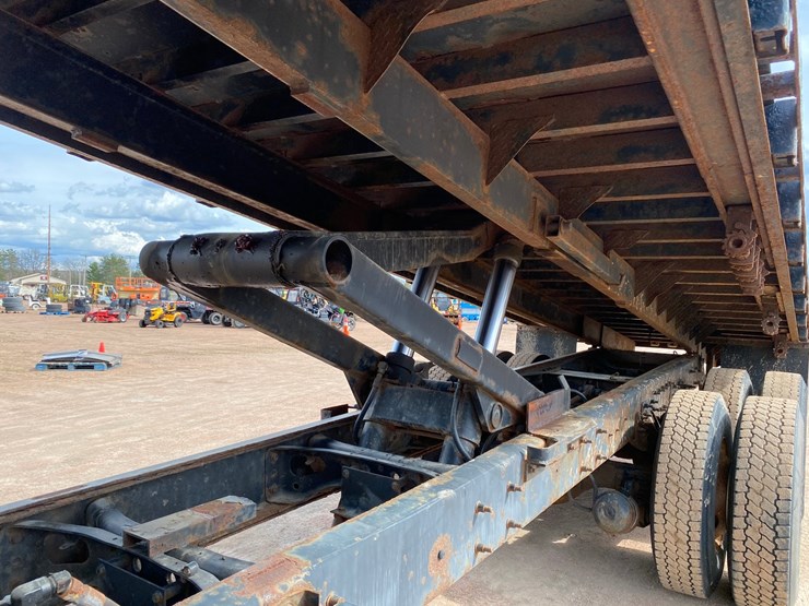 2003-international-7400-image-66