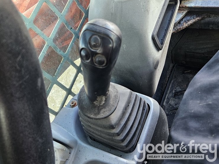 kubota-svl75-2-image-28