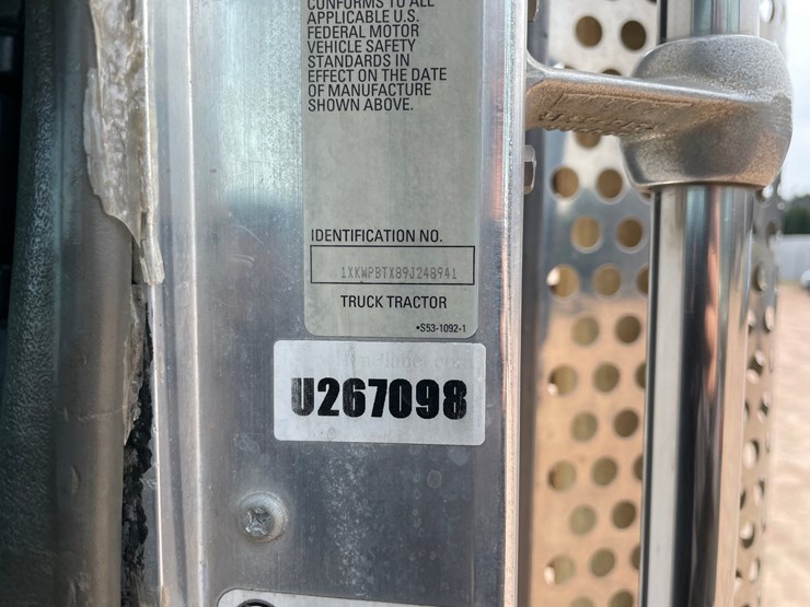 2009-kenworth-w900-image-75