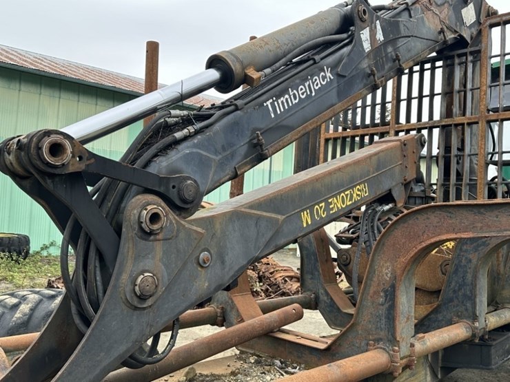 2001-timberjack-1710b-image-18