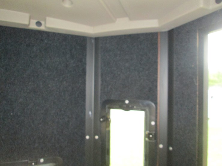 #5255-•-unused-muddy-bull-hunting-blind-w/10'-tower-image-11