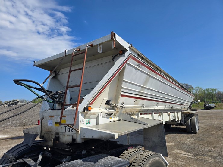 2000-red-river-live-bottom-image-1