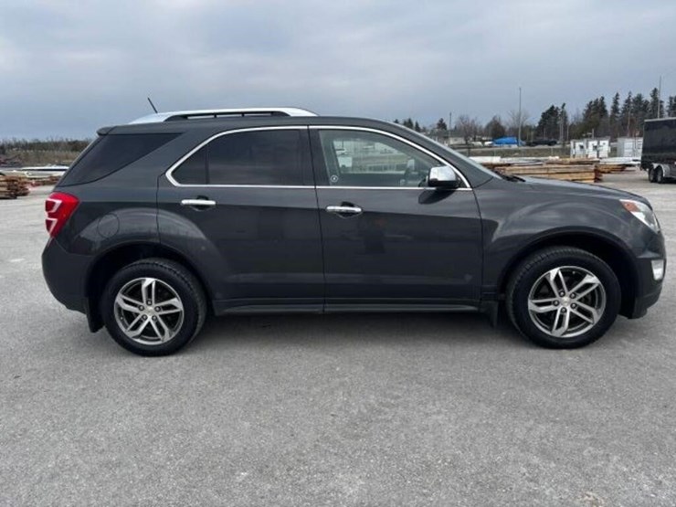 2017-chevrolet-equinox-image-3