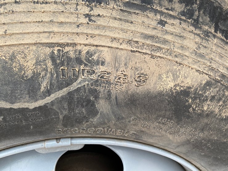 1995-ford-f700-image-13