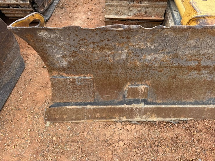 caterpillar-d4c-image-16