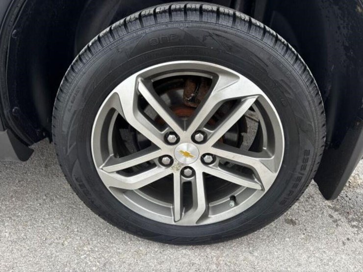 2017-chevrolet-equinox-image-101