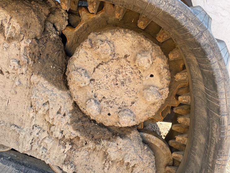 2005-bobcat-t300-image-23