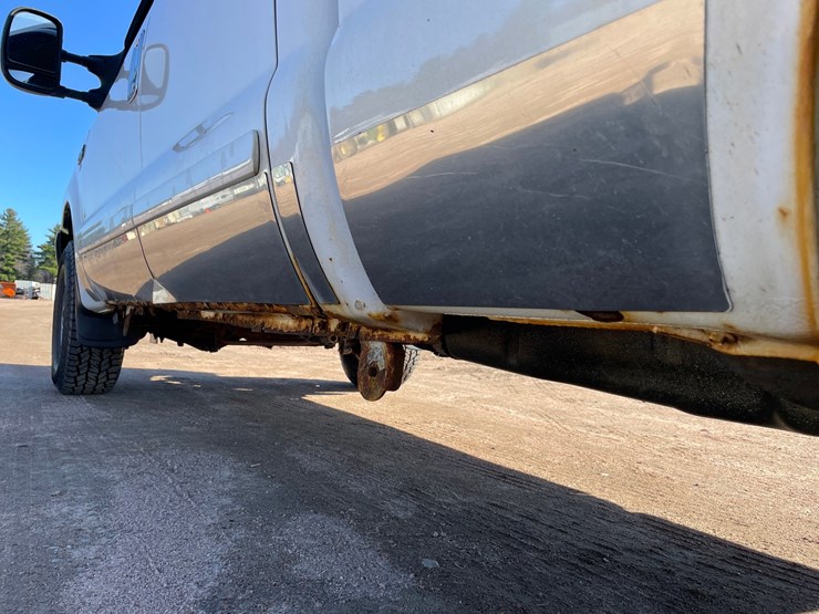 2001-ford-f250-image-26