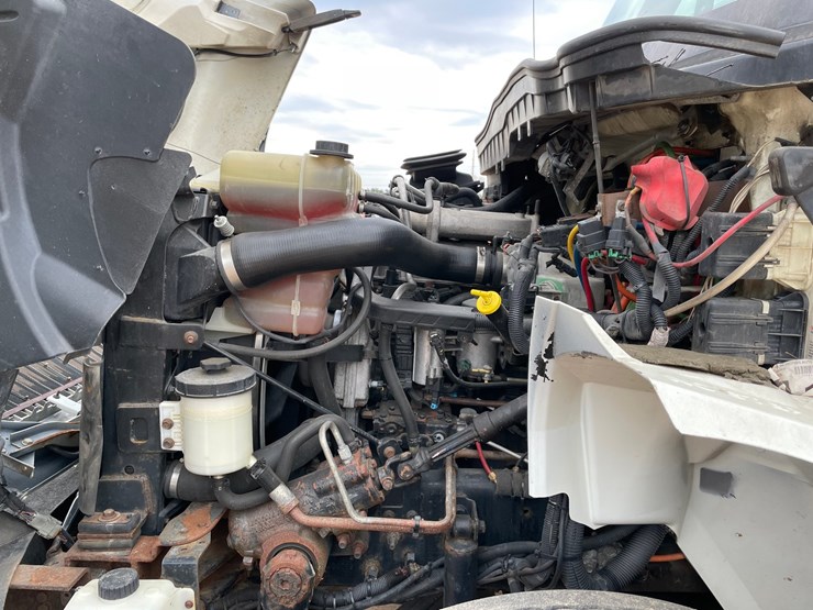 2012-international-durastar-4400-image-84