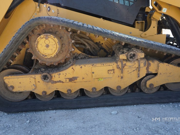 2020-caterpillar-289d3-image-17