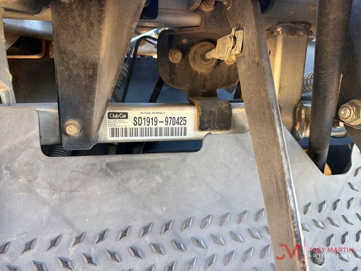 club-car-carryall-1700-image-11