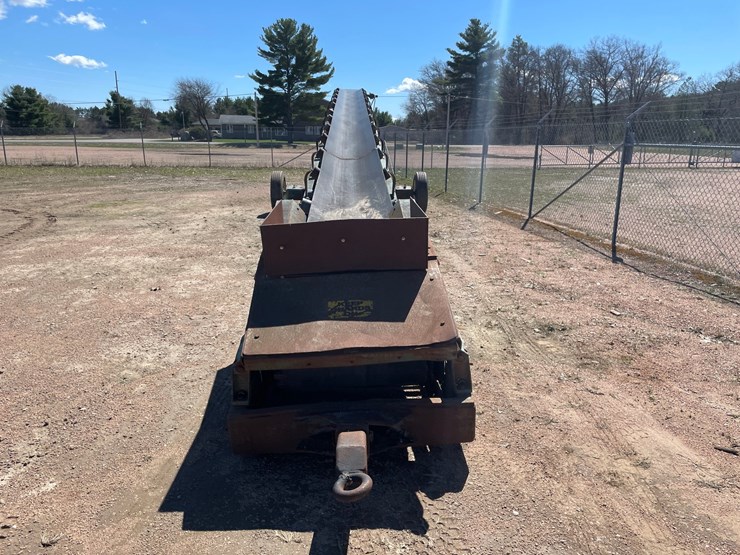 #1143-•-60'-towable-hydraulic-belt-conveyor-image-2