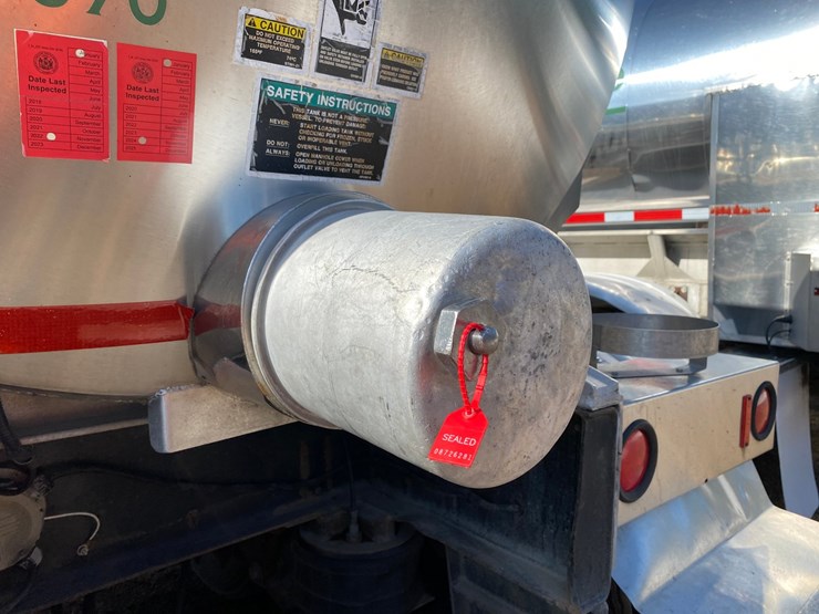 1993-walker-tanker-image-15