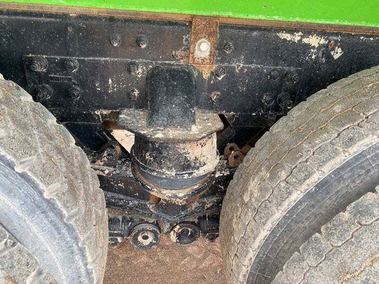 2015-kenworth-t800-image-22