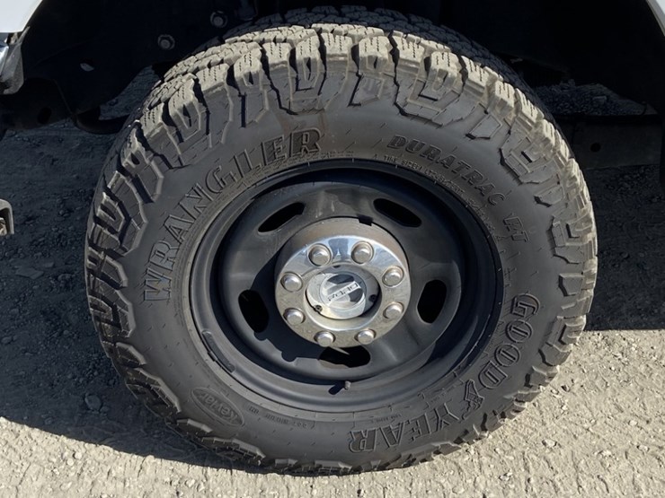 2014-ford-f250-xl-image-30