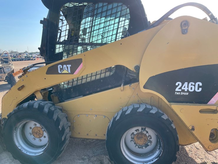 caterpillar-246c-image-21