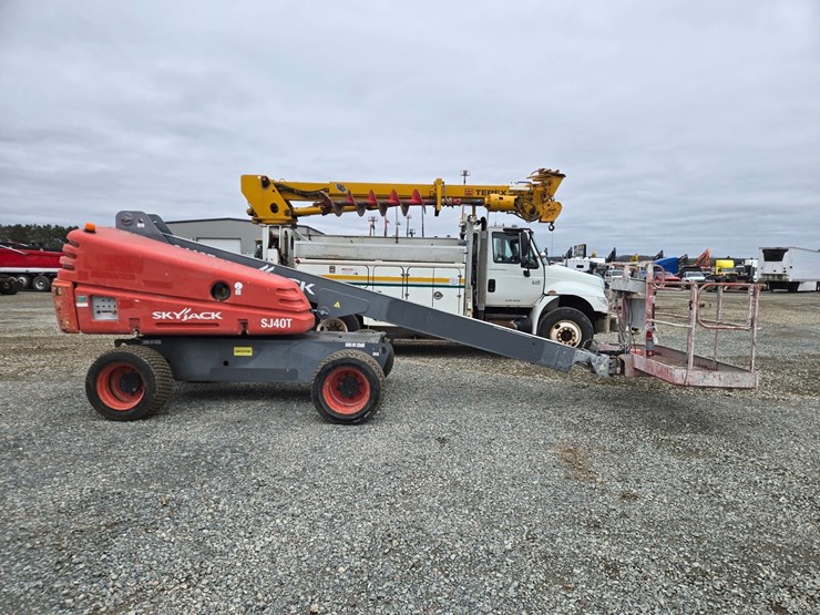 2017-skyjack-sj40t-image-6