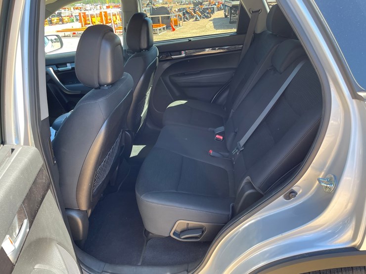 2015-kia-sorento-image-19