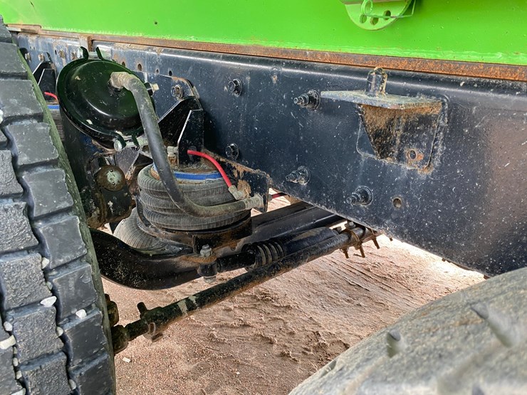 2015-kenworth-t800-image-23