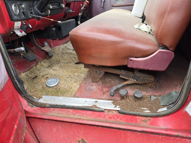 #22527-•-1982-chevrolet-c70-truck-(nonrunner)-image-19