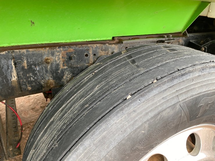 2015-kenworth-t800-image-32