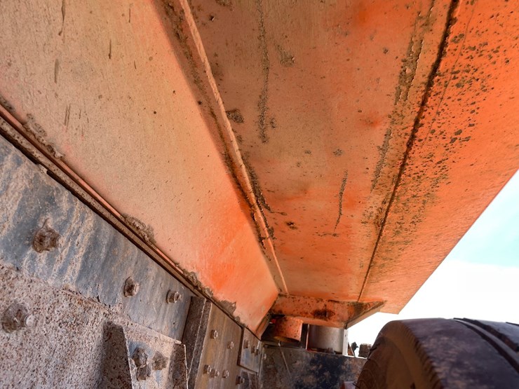 1992-mack-dm690s-image-19