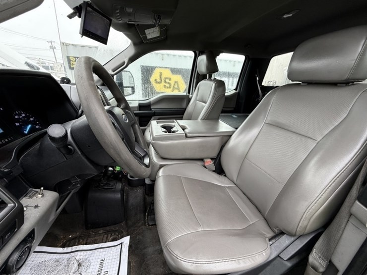 2017-ford-f550-sd-image-27