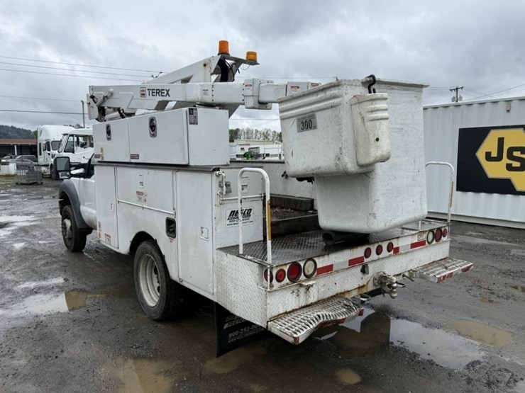 2015-ford-f550-sd-image-6